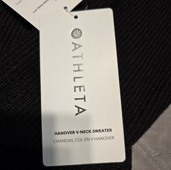 NEW Athleta loose fit sweater - Picture 4 of 6